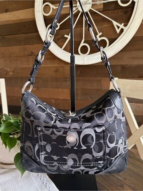 Vintage Coach Chelsea Optic Signature Shoulder Bag 2006